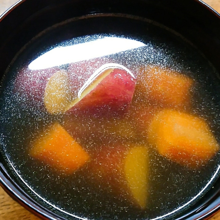 薩摩芋と人参のコンソメスープ